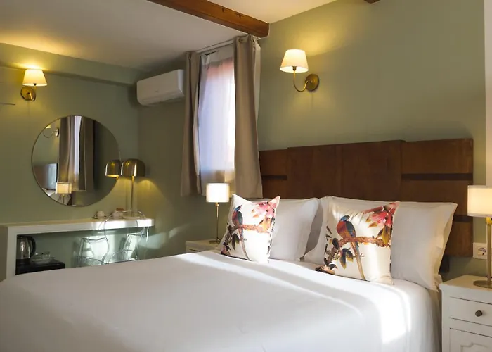 Panorama Guest House 3*